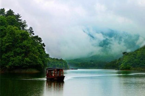 雨后天池
